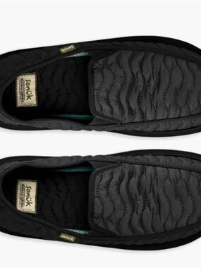 Sanuk Men’s Black Quilted Slip-On Loafers